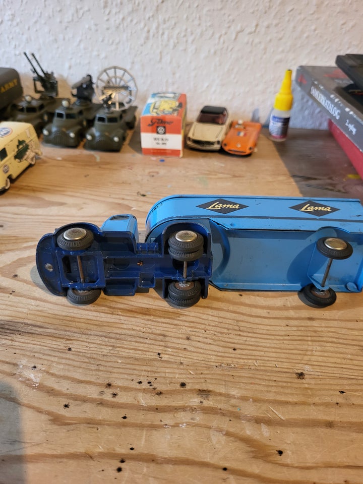 Modelbil Tekno Volvo lastbil