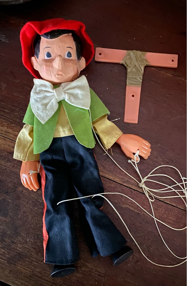 Gammel Pinocchio marionetdukke 