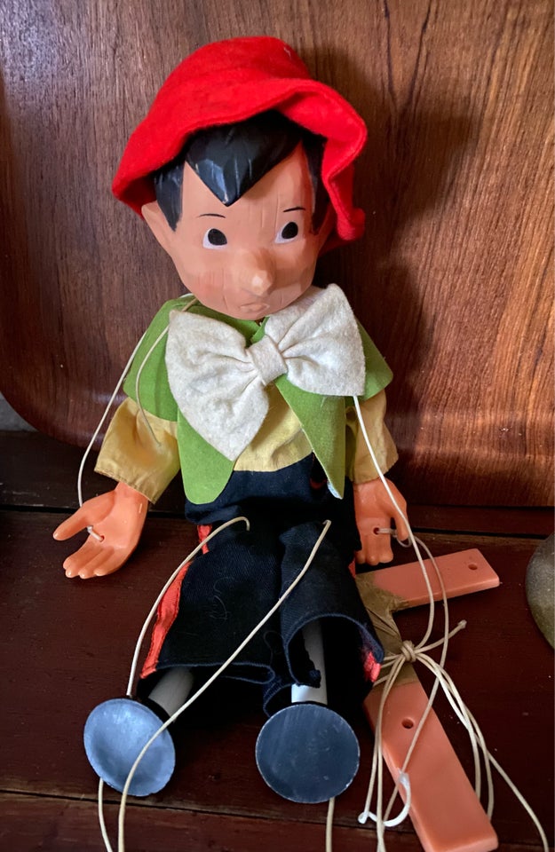 Gammel Pinocchio marionetdukke 