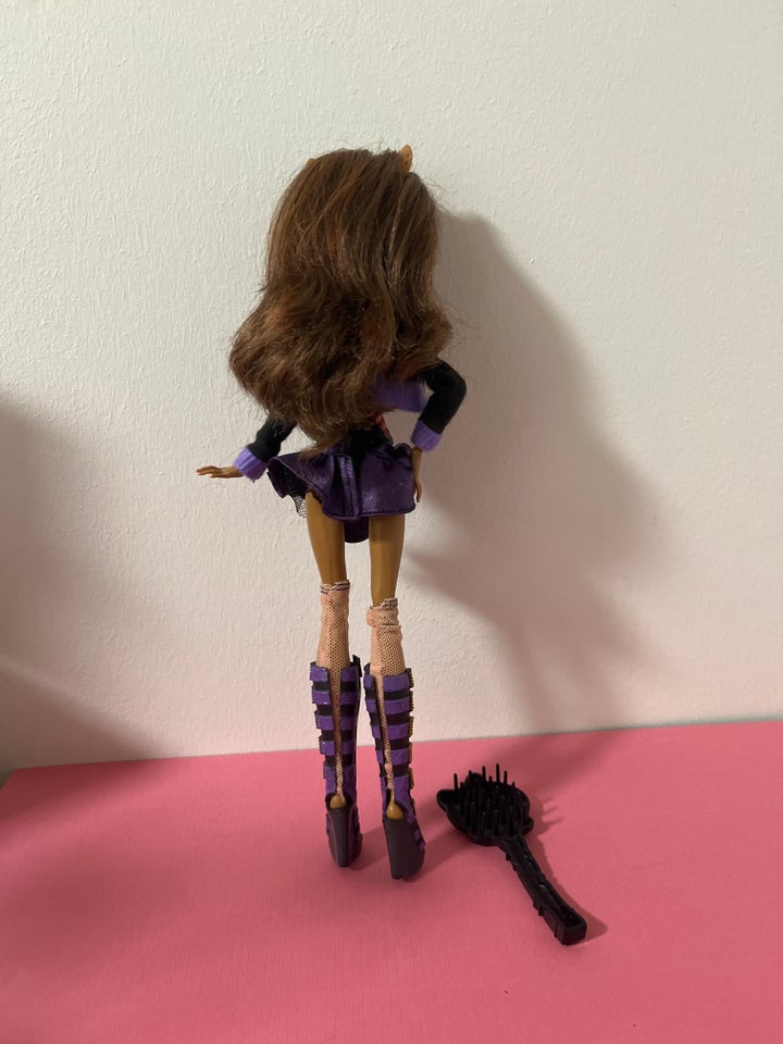 Barbie, Monster High dukke