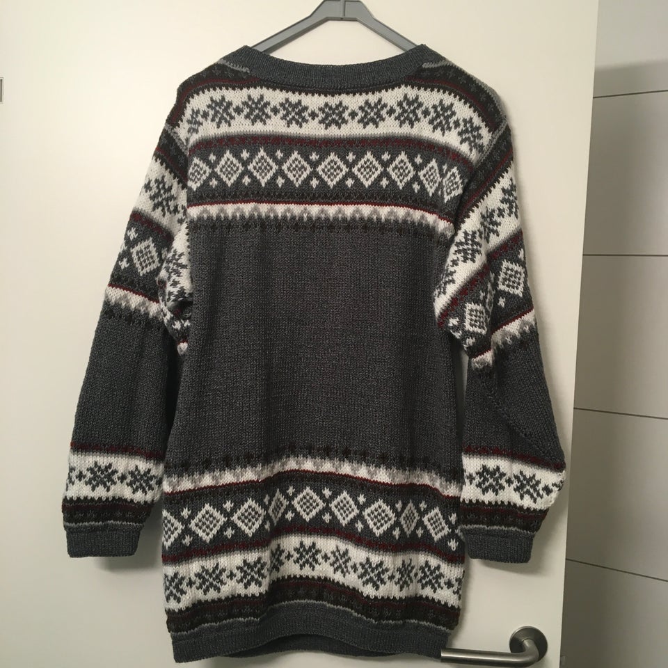 Sweater, Eget strik, str. 42