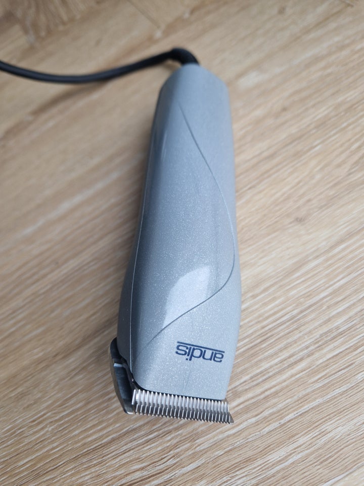 Trimmer, Andis EasyClip MBG-2