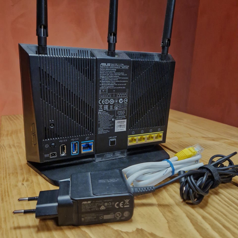 Router wireless Asus RT-AC68U