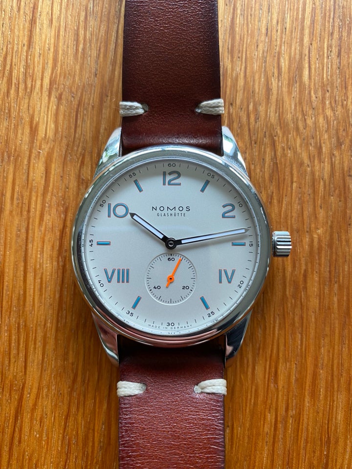 Herreur, Nomos Glashutte