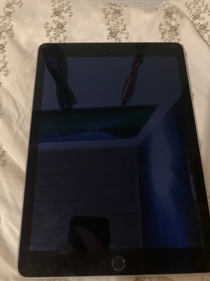 iPad 2, 32 GB, sort