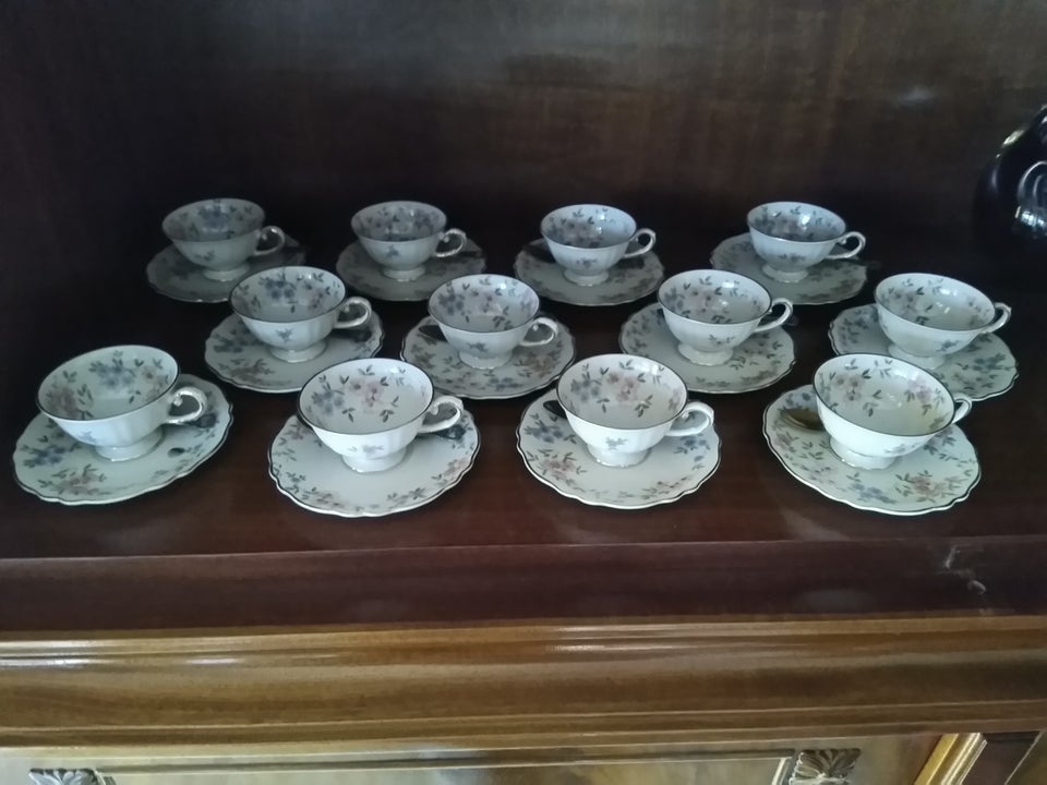 Porcelæn Kaffestel til 12 pers