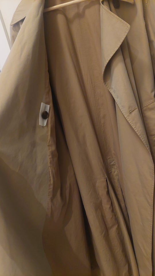 Trenchcoat, str. 34, Uniqlo