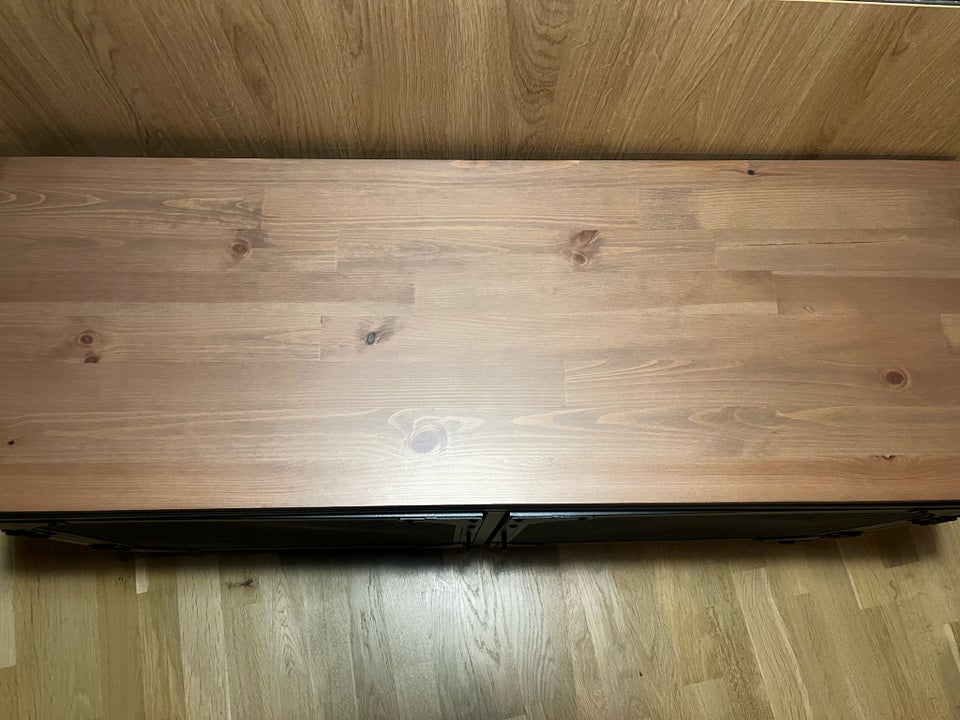 Tv bord, IKEA, b: 36 l: 100 h: 54