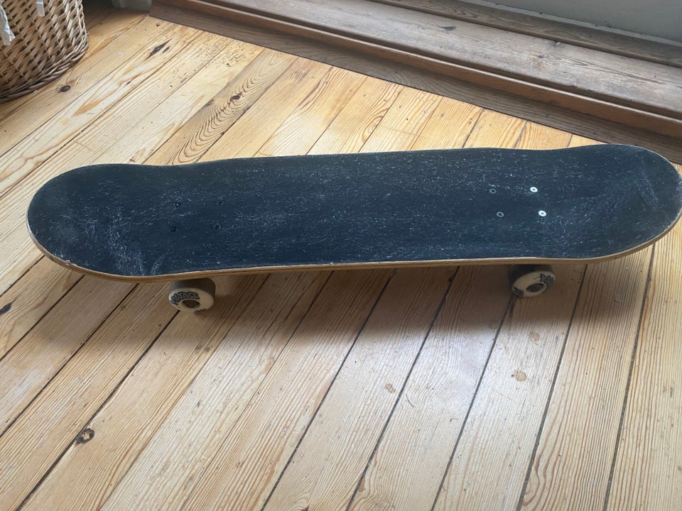 Skateboard, Voltage, str. 80 cm.