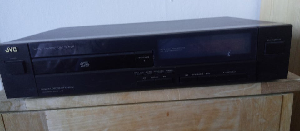 Anden radio, Philips, 790