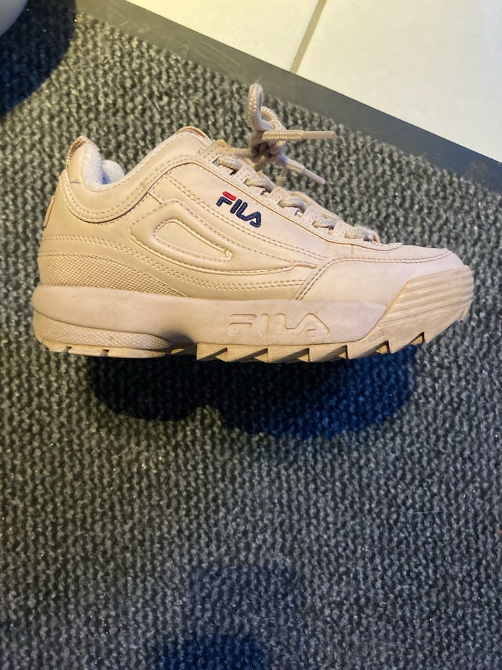 Sneakers str 35 Fila