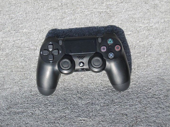 Playstation 4, JoyStick