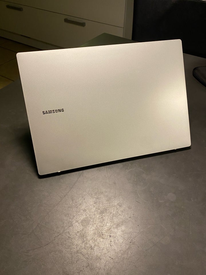 Samsung, Snapdragon 2.55 GHz, 4 GB