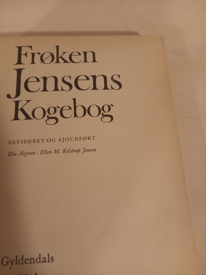 Frøken Jensens kogebog, Jensen,