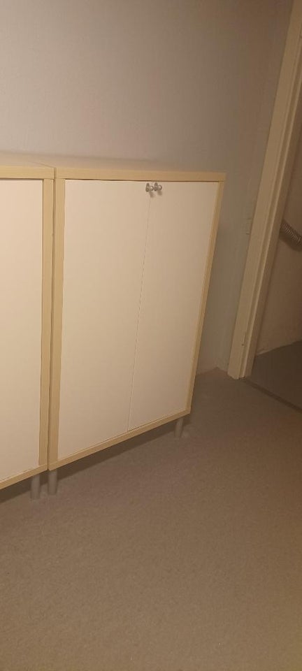 Andet skab IKEA b: 70 d: 40 h: 115