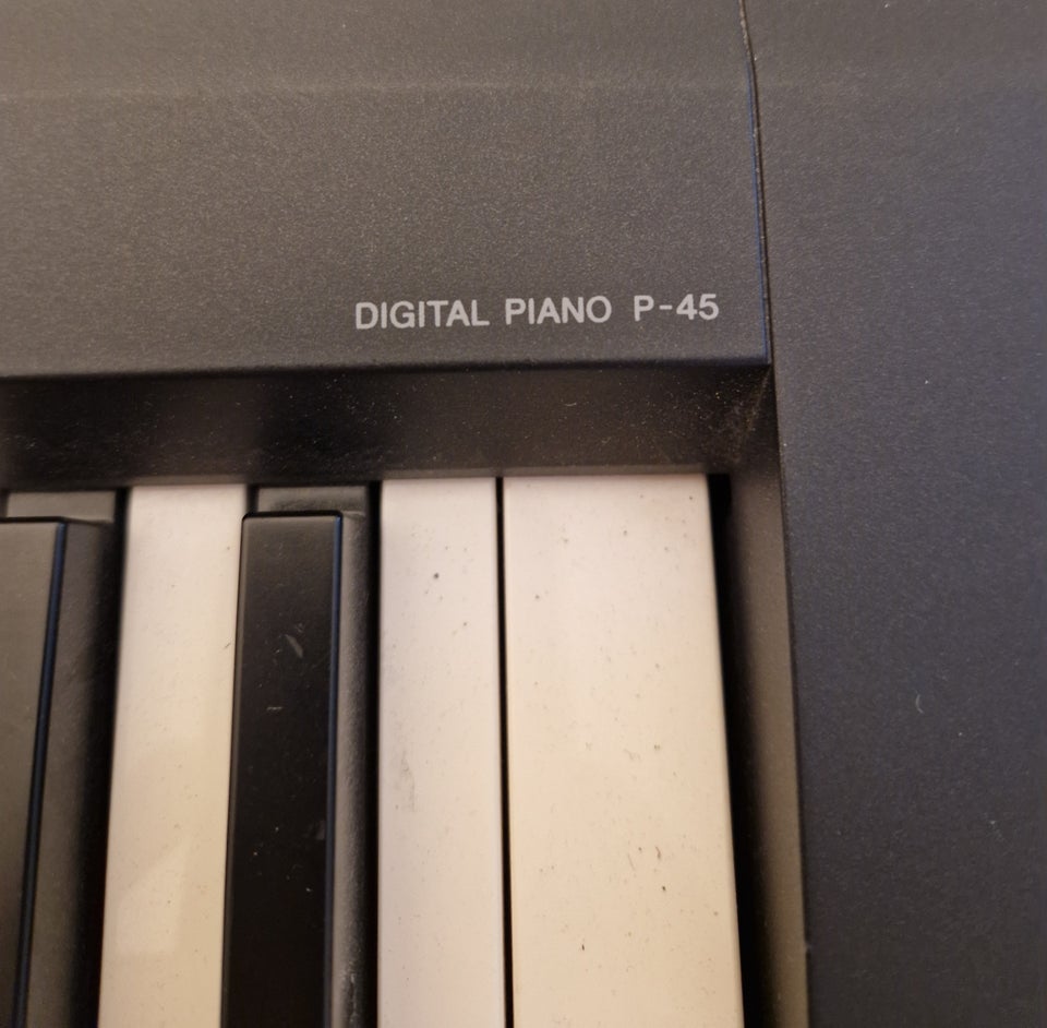 Elklaver, Yamaha P-45