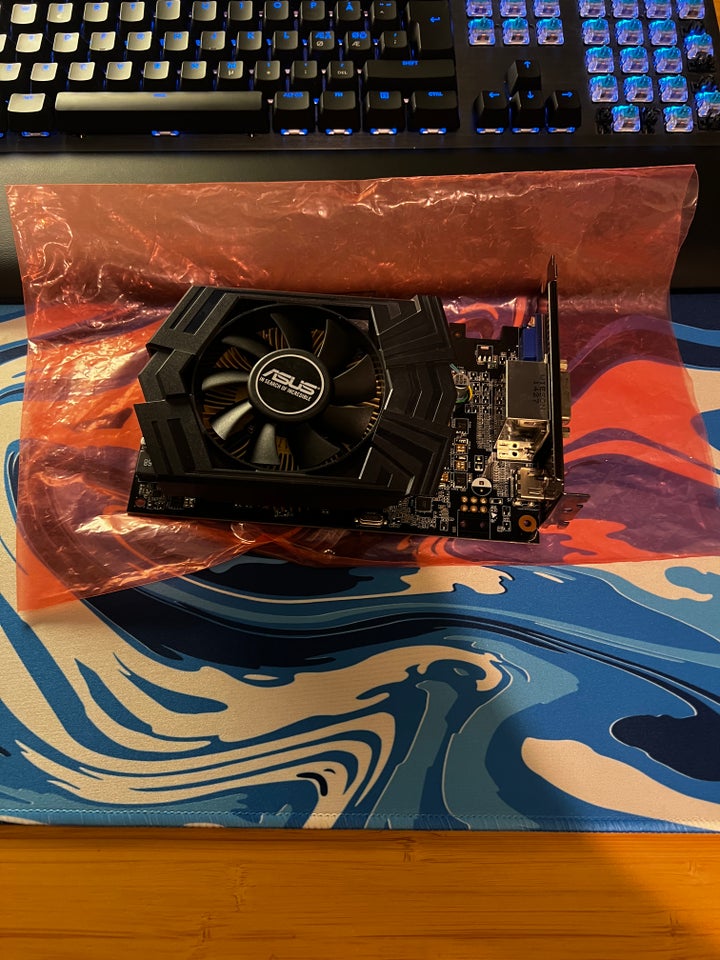 GTX 750 TI Nvidia, 2 GB RAM, Perfekt