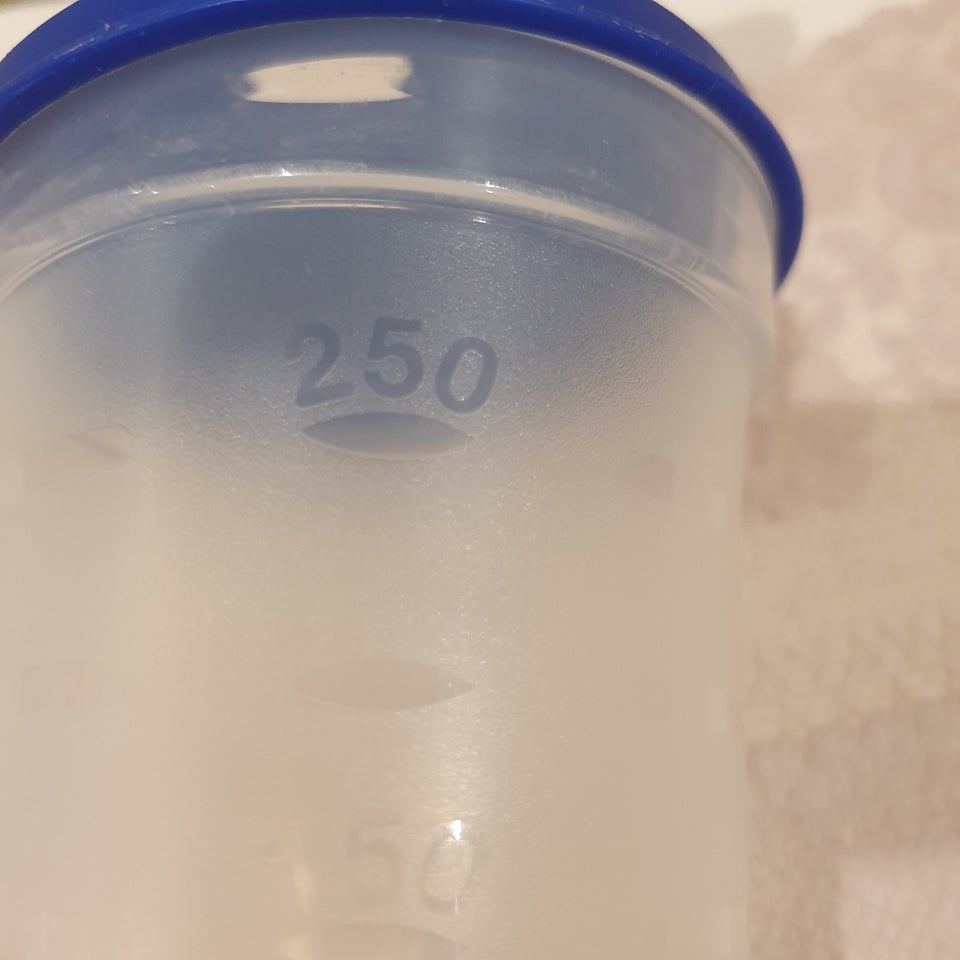 Tupperware shaker 250 ml