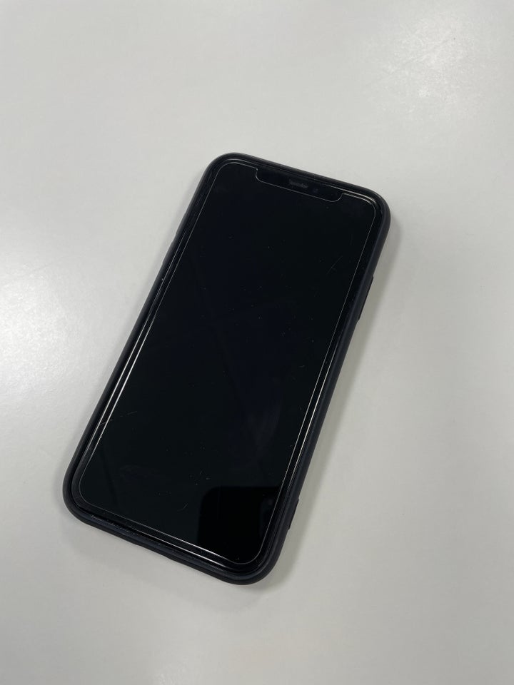 iPhone 11, 64 GB, sort