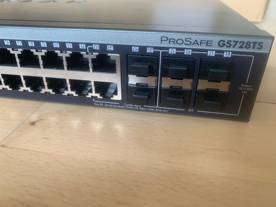 Switch Netgear GS728TS Perfekt