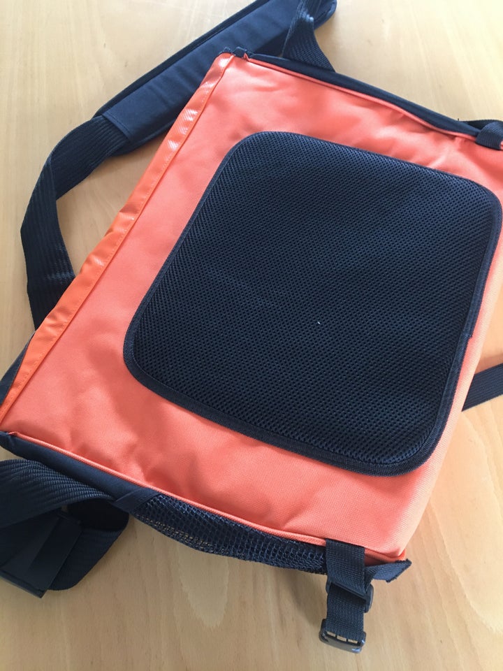 Andet Vandtæt crossbody taske