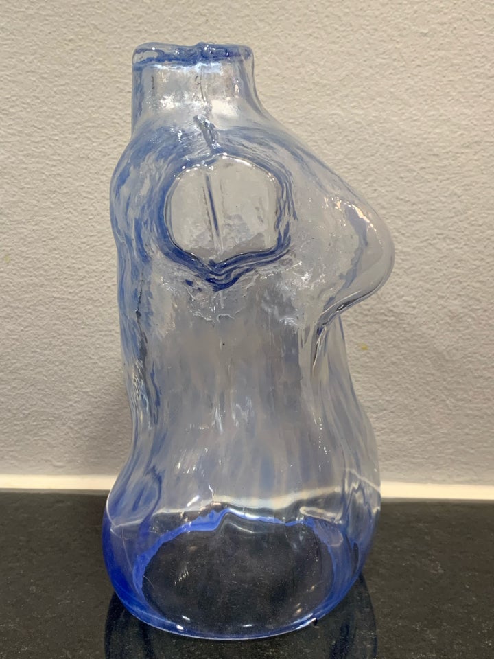 Glas, Kvindetorso i blåligt glas