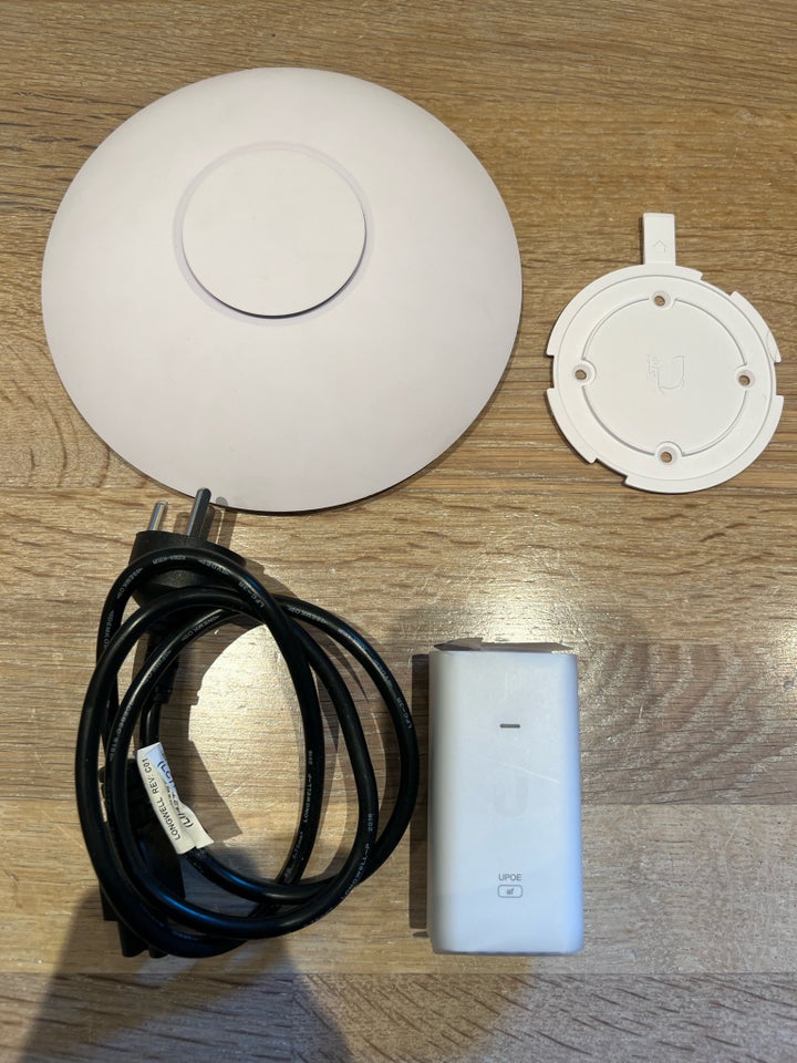 Access point, wireless, Ubiquiti