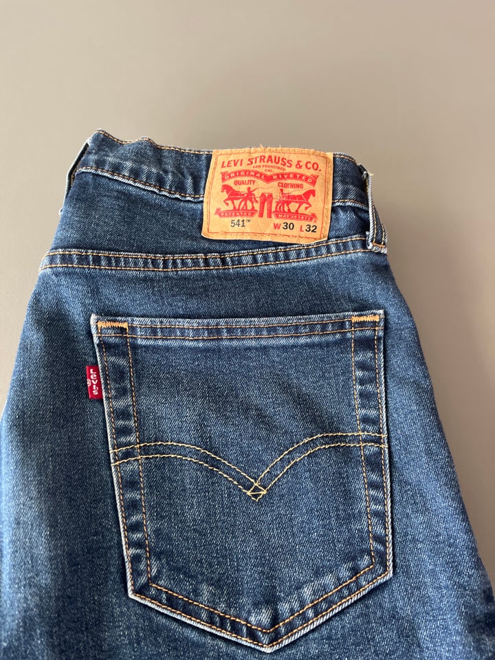 Jeans Levis str 30