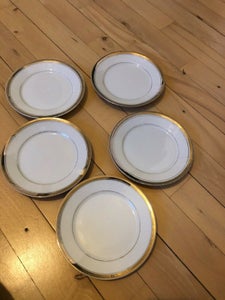 Porcelæn 5 små kage tallerkner