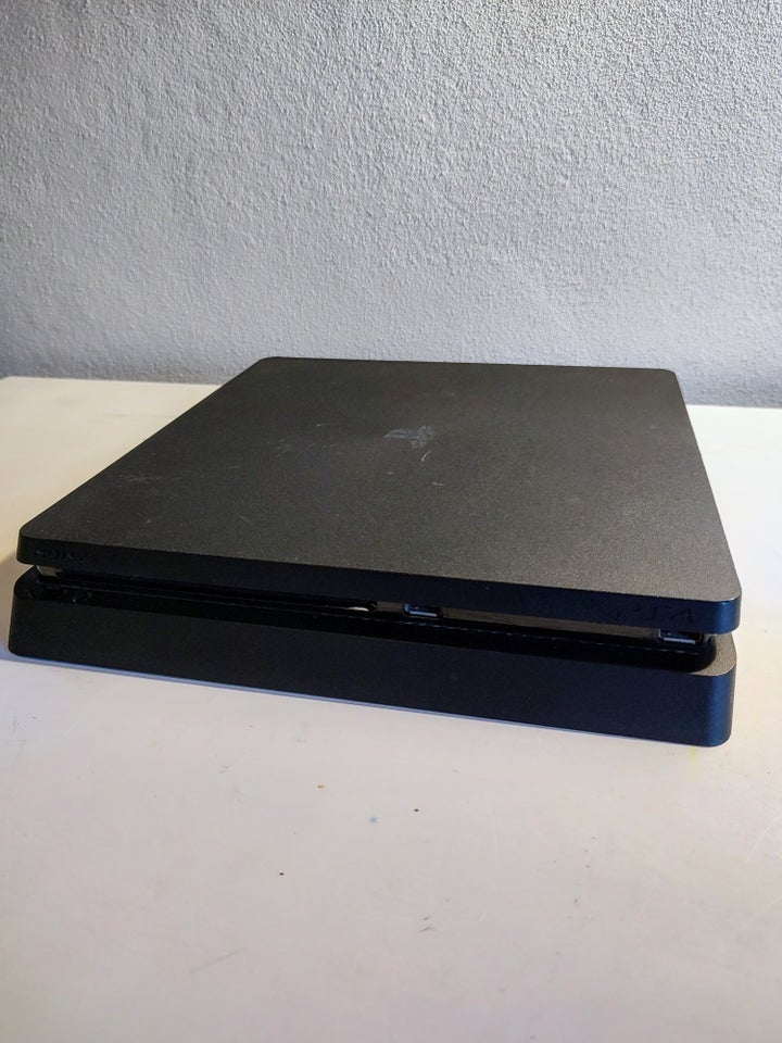 Playstation 4, SLIM, Perfekt