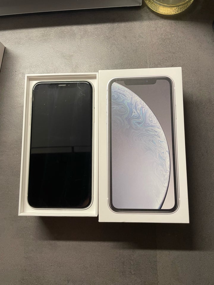 iPhone XR, 128 GB, hvid