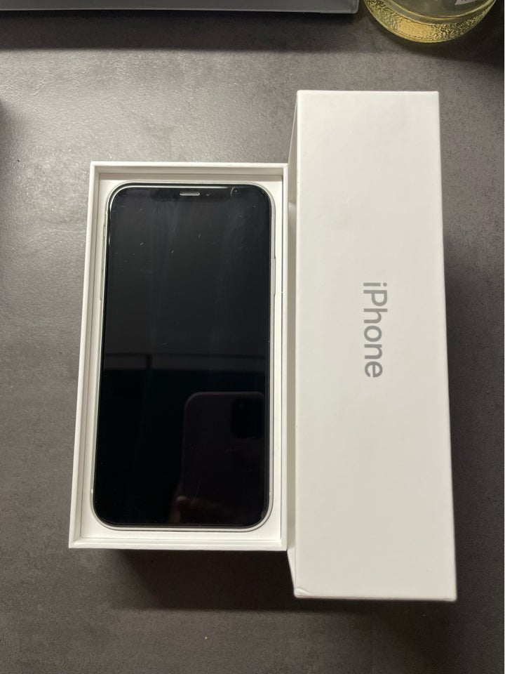 iPhone XR, 128 GB, hvid