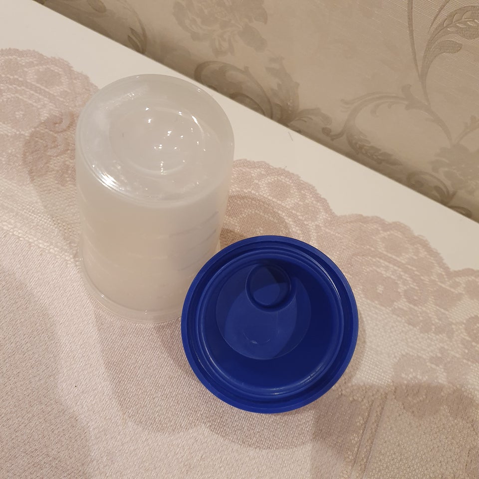 Tupperware shaker 250 ml