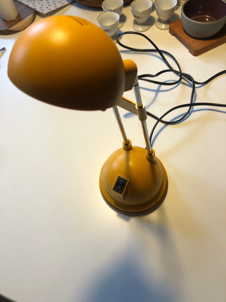 Skrivebordslampe, Ikea