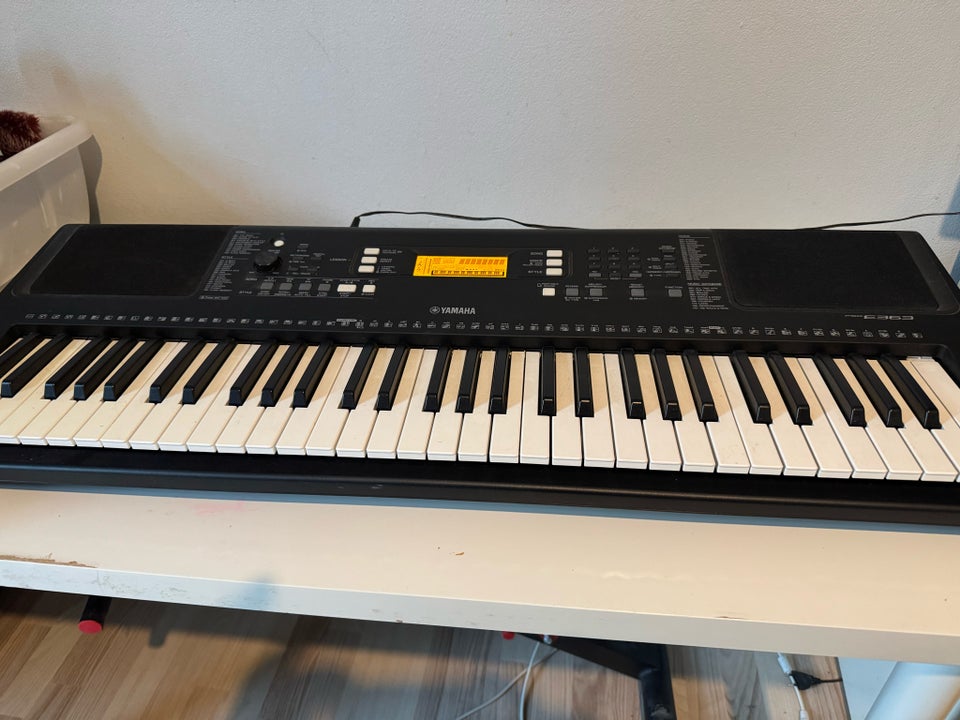 Keyboard, Yamaha PSR - E363