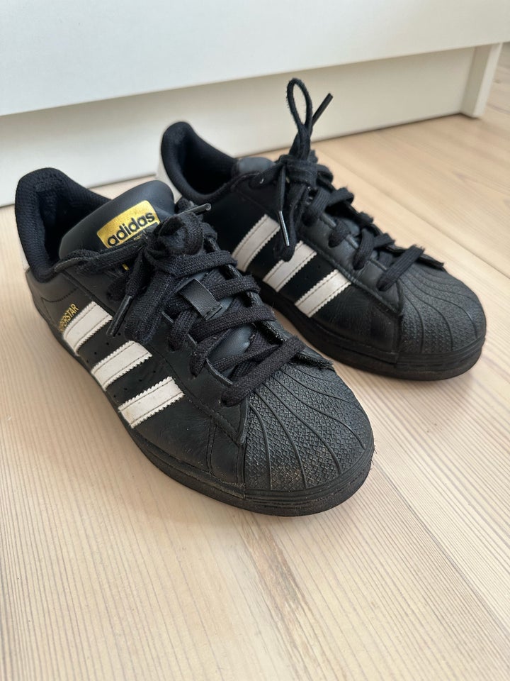 Sneakers, str. 36, Adidas