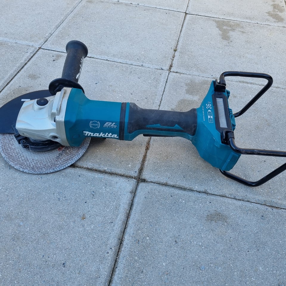 Vinkelsliber, Makita DGA900