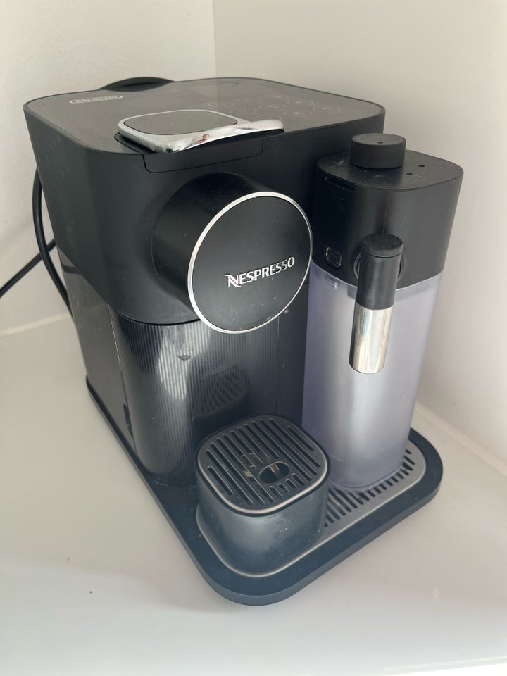 Nespresso Delonghi, Nespresso