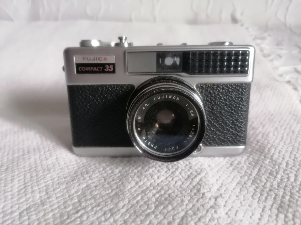 Fujica Compact 35