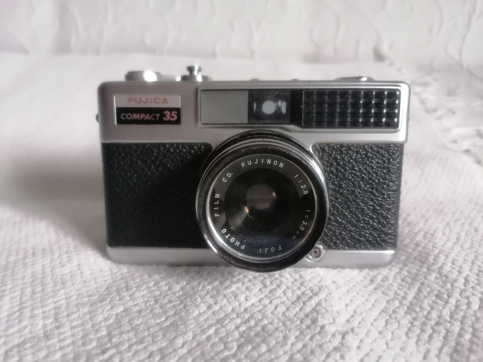 Fujica Compact 35