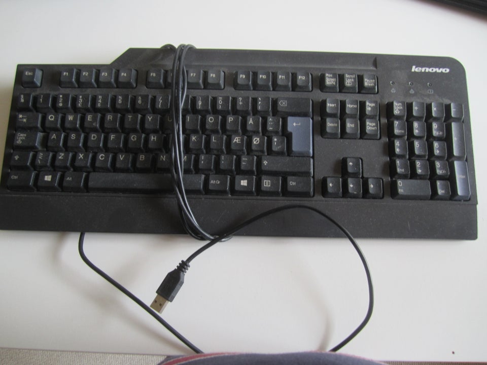 Tastatur, Lenovo, God