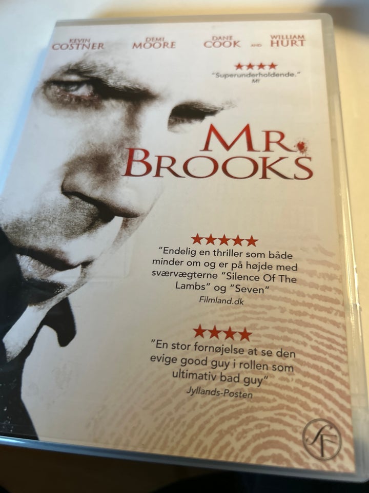 Mr. Brooks , DVD, thriller