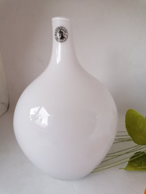 Glas Opal Vase Handmade Quality