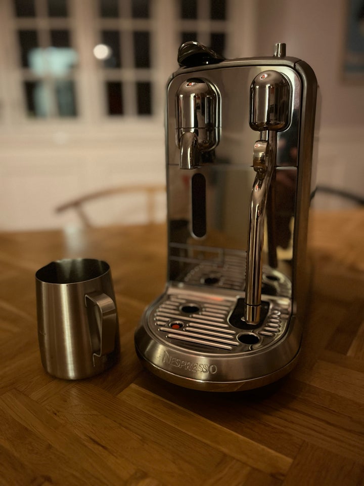 Nespresso Creatista Plus,