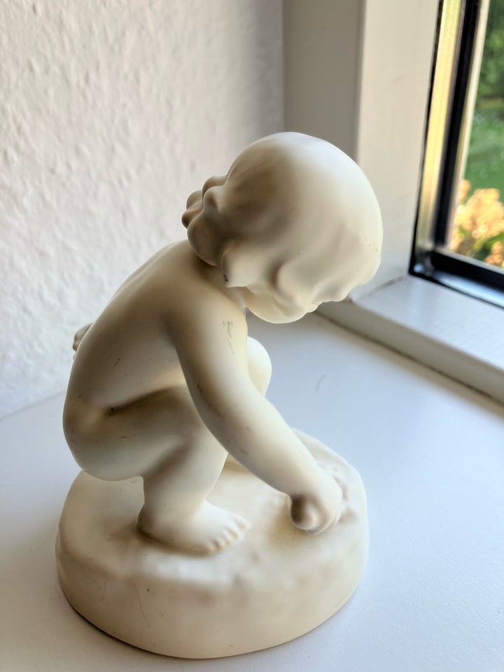 Keramik Figur Ibsens enke