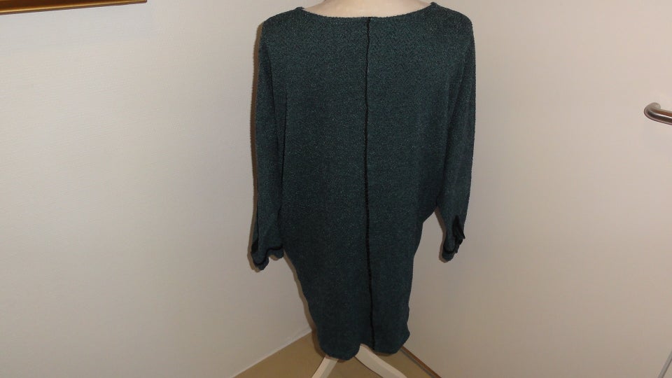 Sweater, new collection, str. 44