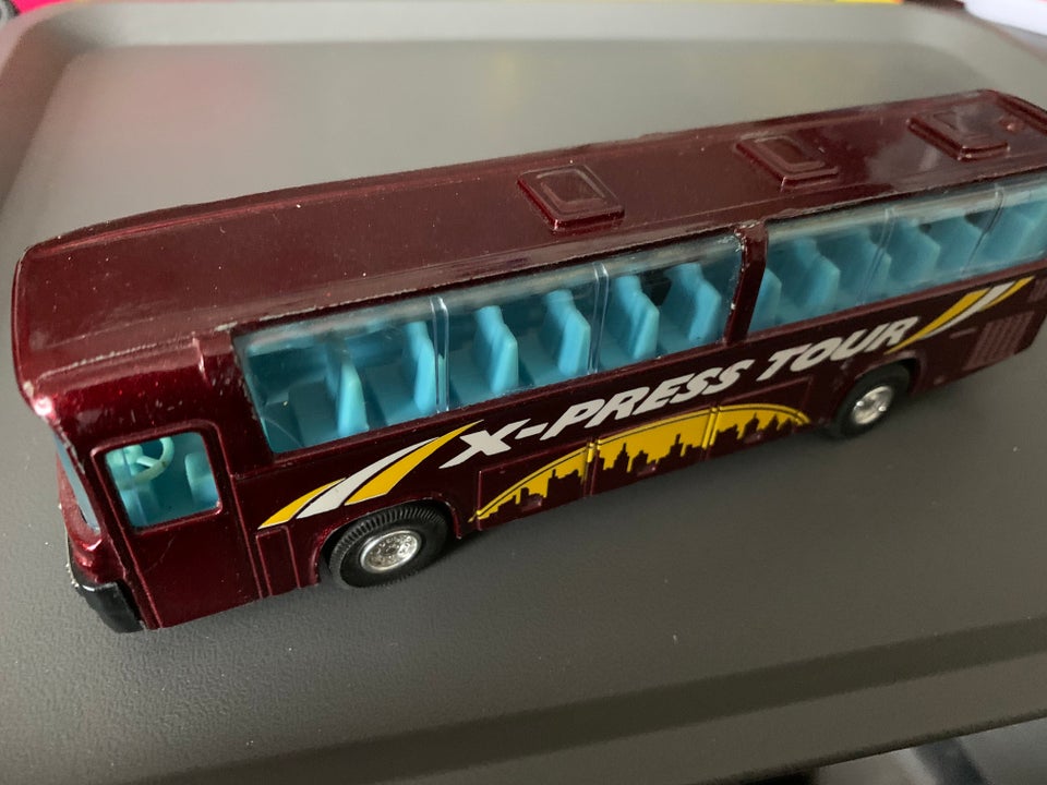 Modelbus