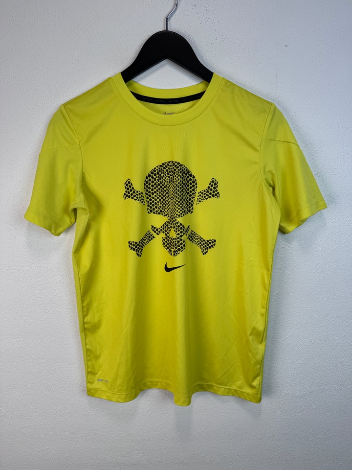 Løbetøj, Nike hypervenom t-shirt