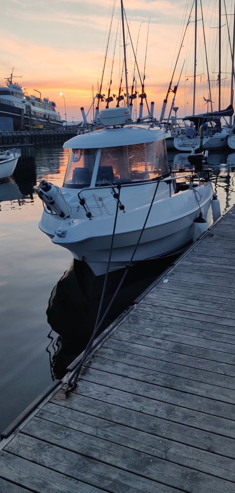 Quicksilver 500 Pilothouse