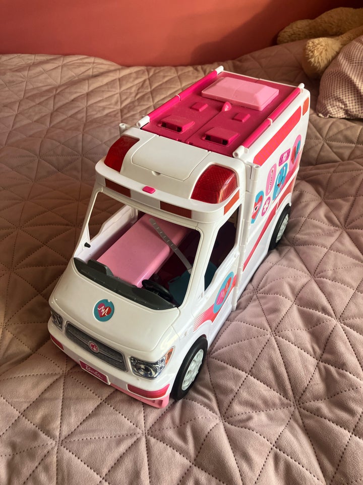 Barbie, Ambulance